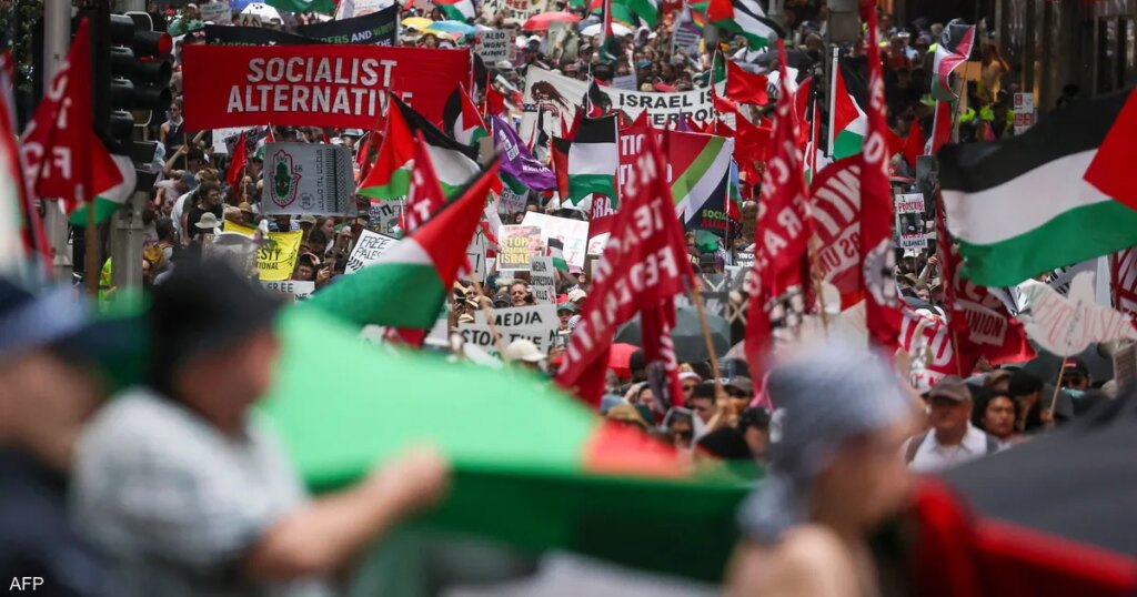 عشرات الآلاف يشاركون في مسيرة مؤيدة للفلسطينيين في سيدني