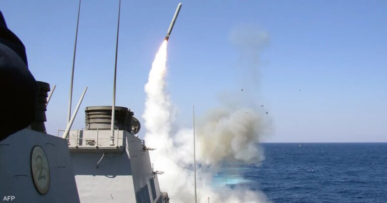 رسالة تحذير.. ترامب يلاعب بوتين بورقة "توماهوك"