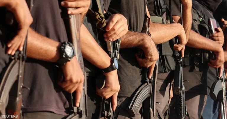 حماس تستعرض.. وتنشر مقاتلين مع إطلاق سراح الرهائن