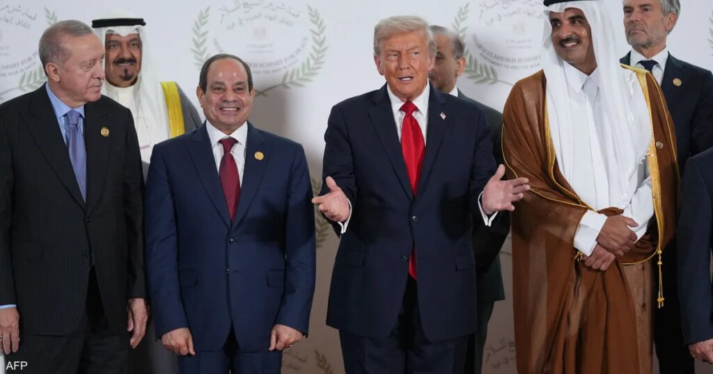 أمير قطر: سعداء بنتائج قمة شرم الشيخ الإيجابية