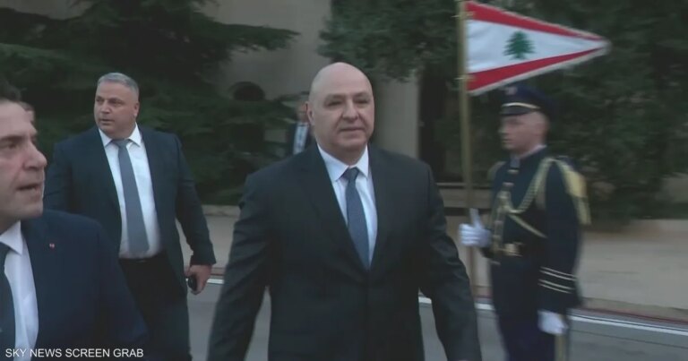 لبنان بين واقعية عون وتشدد حزب الله.. فرصة أم مغامرة؟