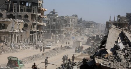 قتلى في استهداف حافلة بغزة.. وإسرائيل تعيد جثامين جديدة