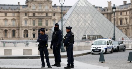 في 7 دقائق فقط.. سرقة مجوهرات "لا تقدر بثمن" من متحف اللوفر