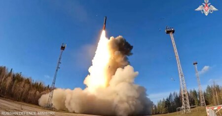 تحت إشراف بوتين.. مناورات نووية استراتيجية في روسيا