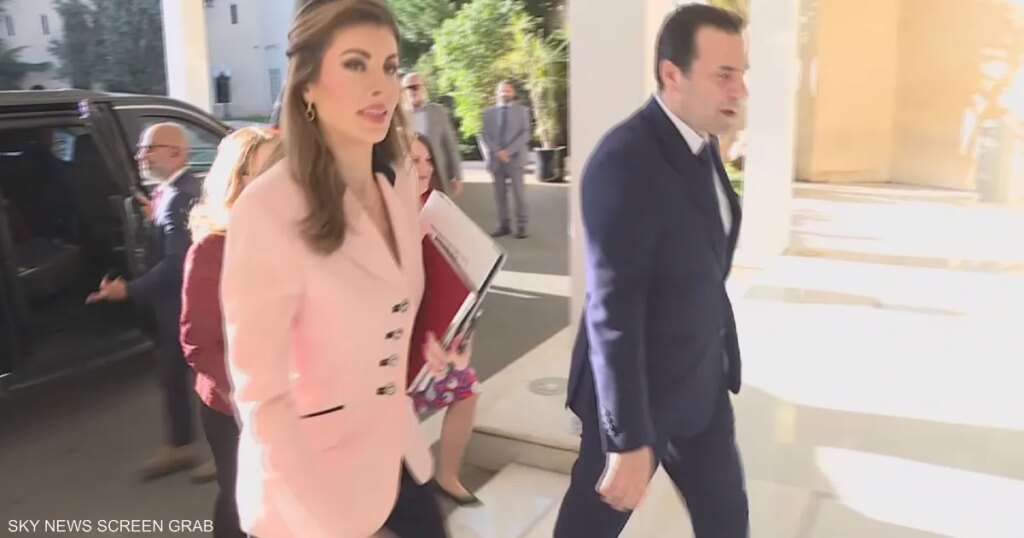 حزب الله يرفض تسليم السلاح.. لبنان على حافة مواجهة جديدة؟