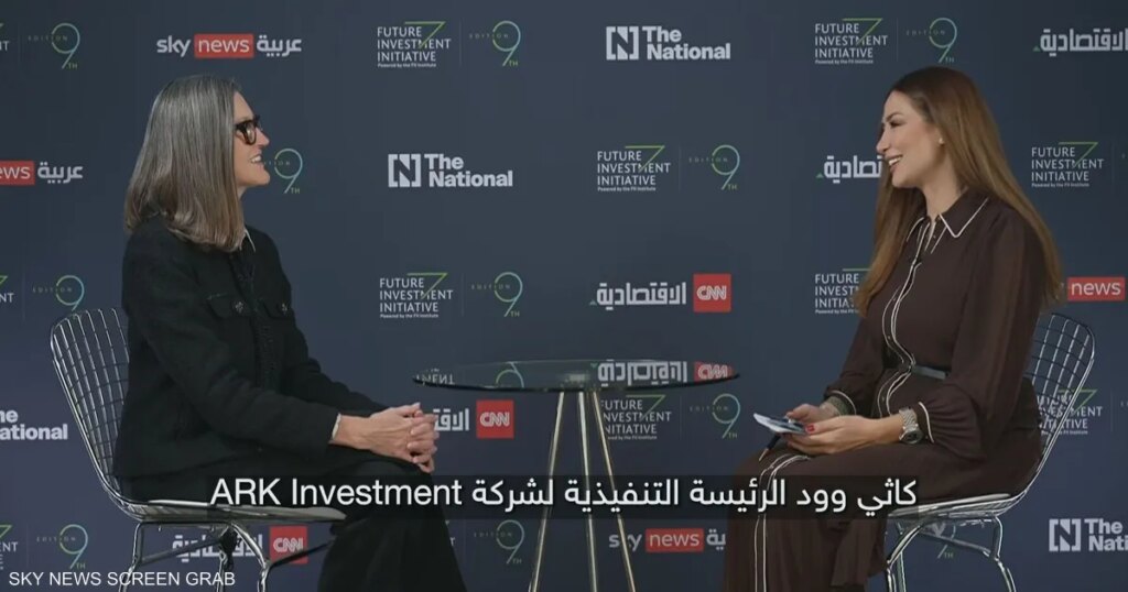 "رهانات وود الكبرى": البتكوين والـ AI يقودان العقد المقبل