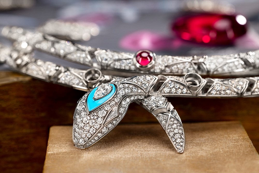 «بولغري» تحتفل بـ«سربنتي إنفينيتو».. في مومباي