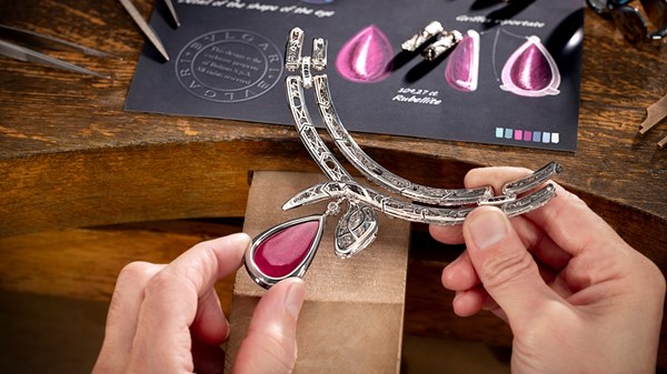 «بولغري» تحتفل بـ«سربنتي إنفينيتو».. في مومباي «بولغري» تحتفل بـ«سربنتي إنفينيتو».. في مومباي