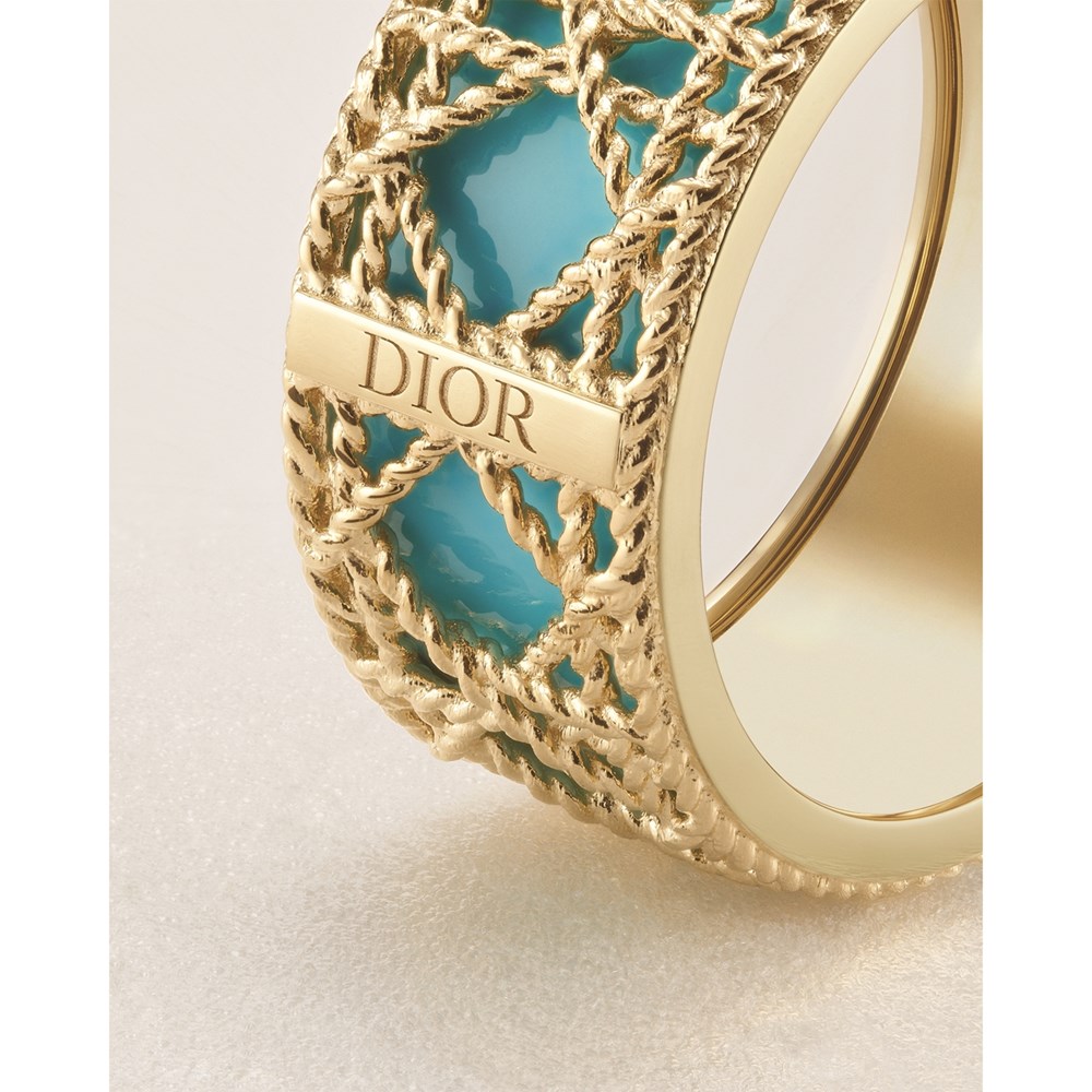 مجوهرات «ماي ديور» أناقة التفاصيل الهندسية