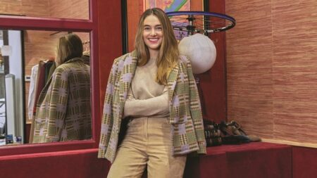 بياتريز دي لوس موزوس: نحول التراث إلى سحر يمكن ارتداؤه بياتريز دي لوس موزوس: نحول التراث إلى سحر يمكن ارتداؤه