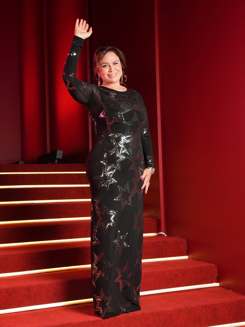 إطلالات نجمات «الجونة» تخطف الأنظار.. أناقة ورقي