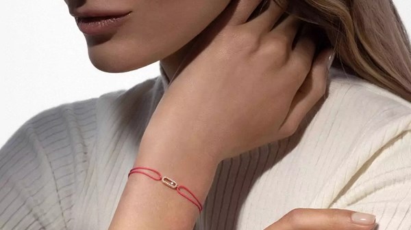 مجوهرات بـ«الوردي الناعم».. تألقي بها في شهر التوعية بسرطان الثدي مجوهرات بـ«الوردي الناعم».. تألقي بها في شهر التوعية بسرطان الثدي