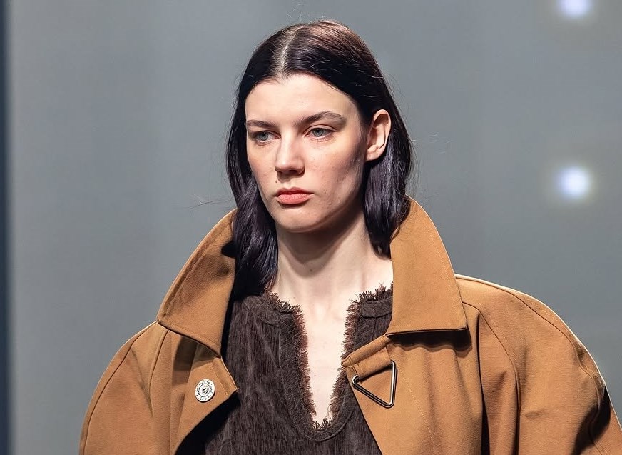 أبرز الإطلالات الجمالية من أسبوع الأزياء في الرياض