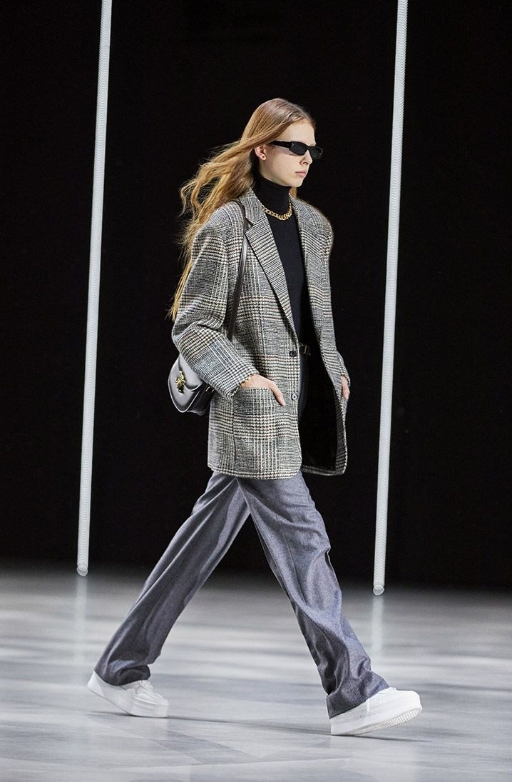 انتقلي من الصيف إلى الخريف.. بهذه القطع المثالية