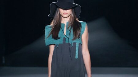 أفضل تصاميم الجمبسوت لإطلالة متكاملة.. من الكلاسيكي إلى الرياضي العصري