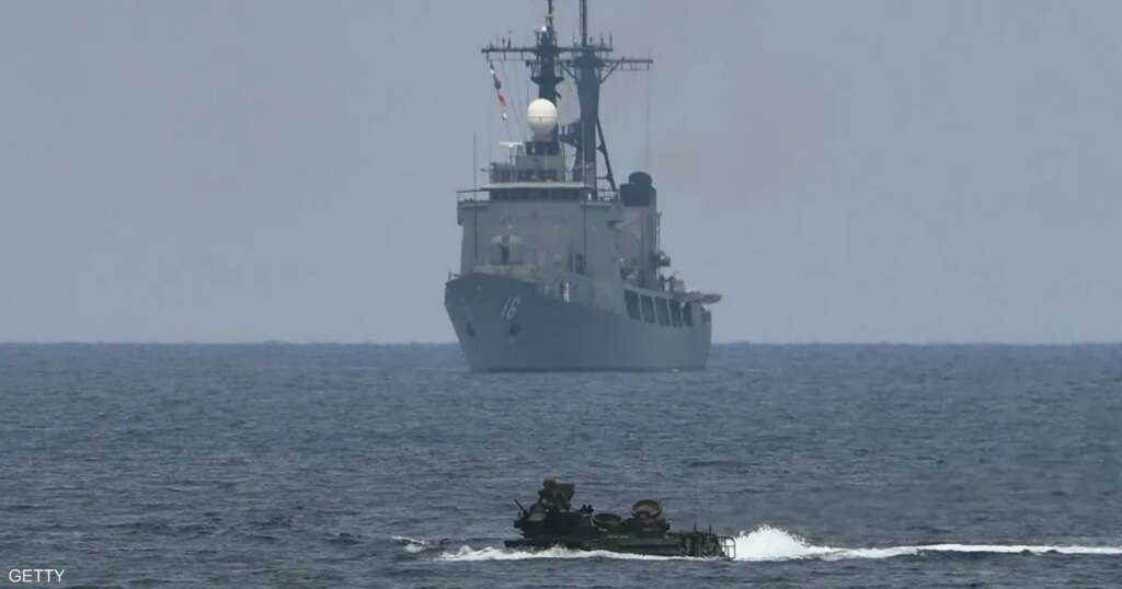 الجيش الأميركي يتحرك قرب فنزويلا.. أسئلة حول نوايا ترامب