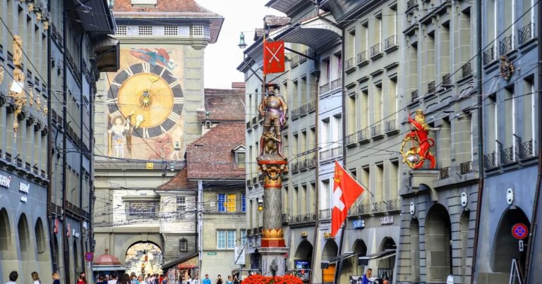 لأول مرة منذ عامين.. الاقتصاد السويسري ينكمش في الربع الثالث