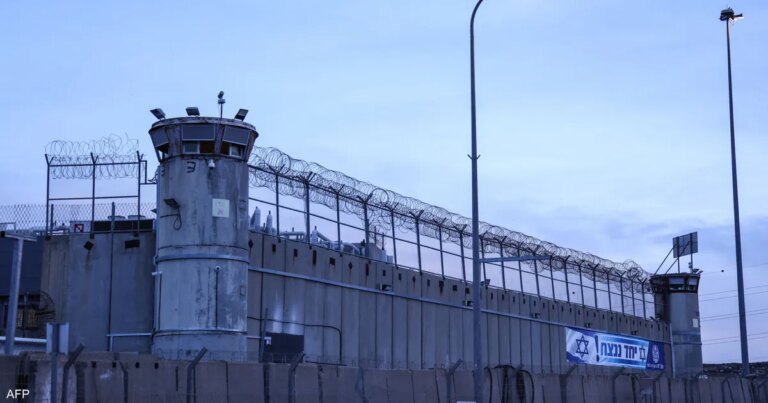 "راكيفيت".. سجن إسرائيل السري في "الظلام"