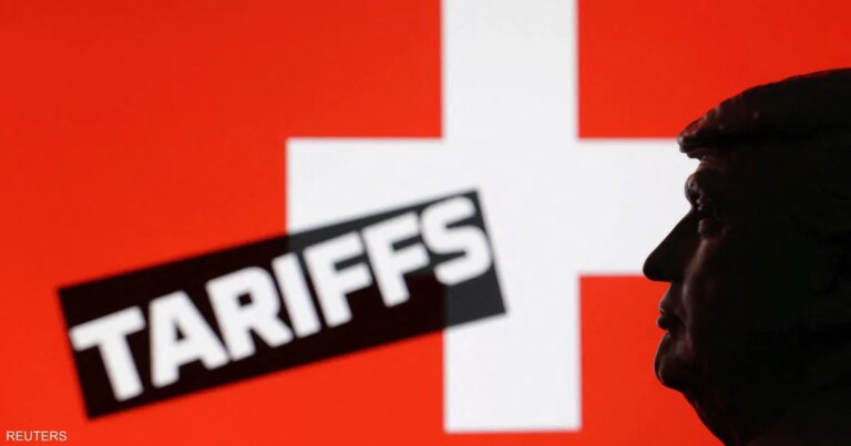بلومبرغ: سويسرا تقترب من تخفيض الرسوم الجمركية الأميركية
