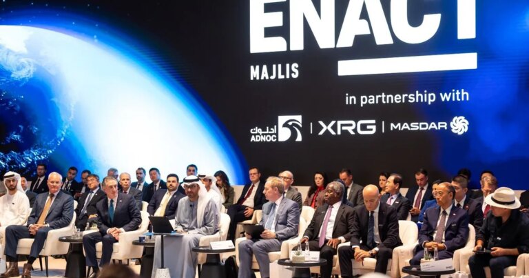 مجلس ENACT: الطاقة والاستثمار لدعم عصر الذكاء الاصطناعي