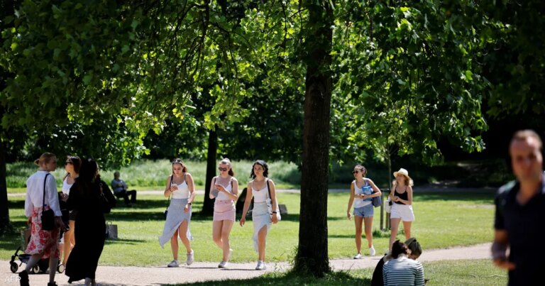 دراسة "غريبة" عن المشي.. هل يصنع المكان فرقا؟