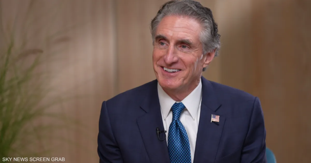 وزير الداخلية الأميركي: الإمارات شريك استراتيجي بسباق الطاقة