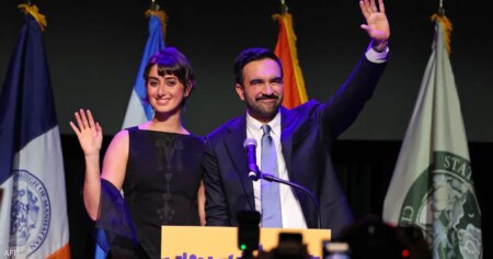 من أصل سوري.. من هي زوجة زهران ممداني التي خطفت الأضواء؟