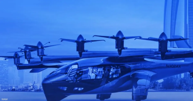 أبوظبي تجمع رواد تكنولوجيا الذكاء والتنقل الذكي والروبوتات