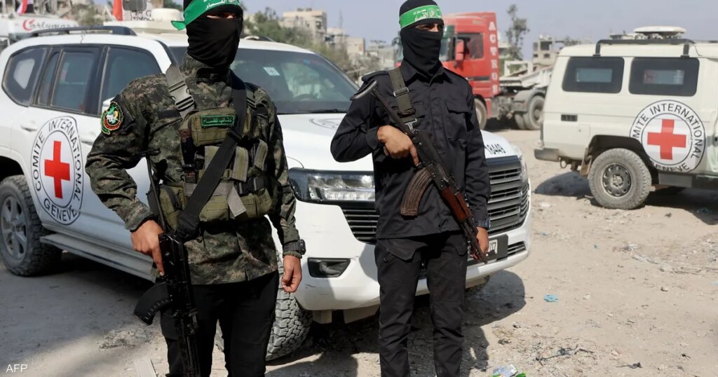 يديعوت أحرونوت: لا تقدم على الإطلاق في مسألة نزع سلاح "حماس"