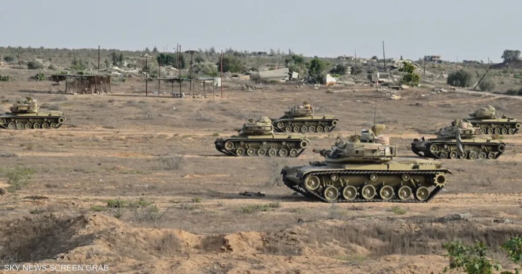 وزير إسرائيلي يحذر من تعاظم قوة مصر.. ما وراء التصريح؟