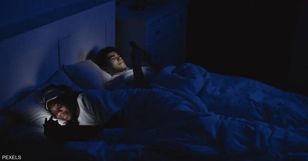 ضوء خفي يهدد قلبك.. دراسة تكشف خطرا أثناء النوم