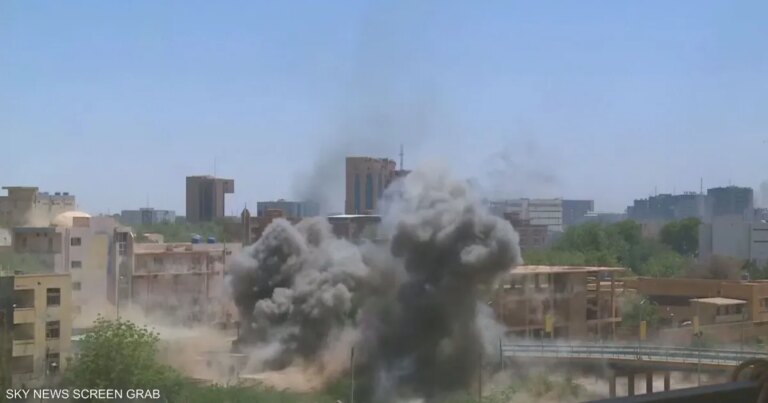 السودان.. تزايد الأصوات الرافضة لوقف الحرب في "محيط البرهان"