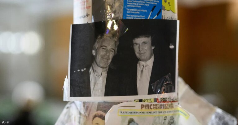 فضيحة إبستين.. كيف رد ترامب والبيت الأبيض على "رسالة مخجلة"؟