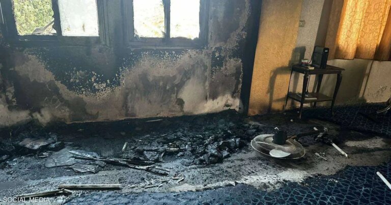 الهجمات مستمرة.. مستوطنون يحرقون مسجدا في الضفة الغربية