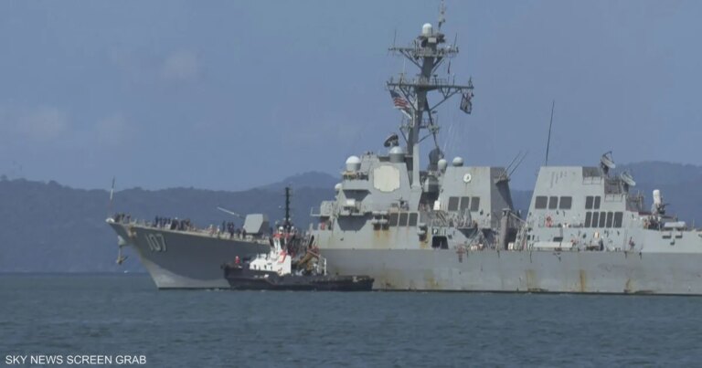 وسط حشد عسكري.. غموض بشأن قرار ترامب تجاه فنزويلا