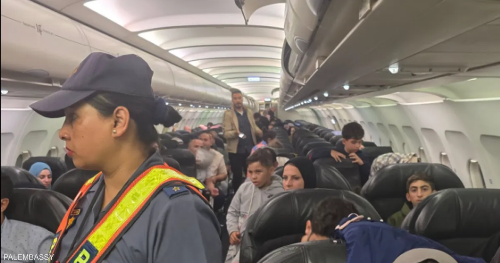 دون ختم وعبر طريق سري.. تفاصيل رحلة غزة- جوهانسبرغ "الغامضة"