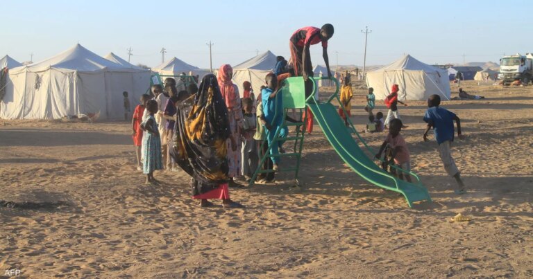 لغز معسكر الدبّة.. لماذا يثير موقع النزوح شمال السودان جدلا؟