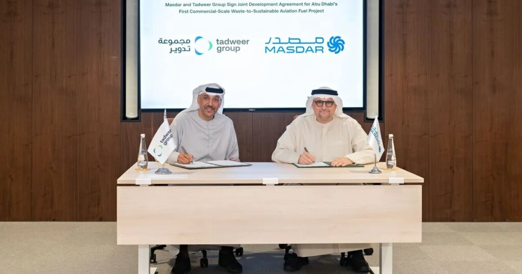 مصدر وتدوير تتعاونان لإنتاج وقود طيران مستدام من النفايات