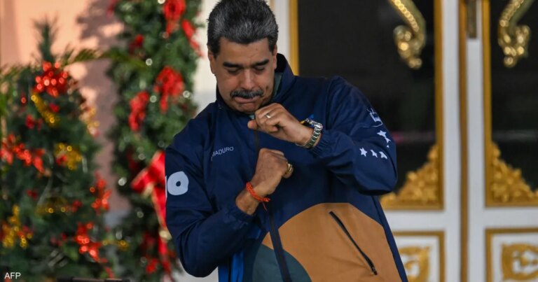 فيديو.. مادور يواجه التهديدات الأميركية بـ"الرومبا"