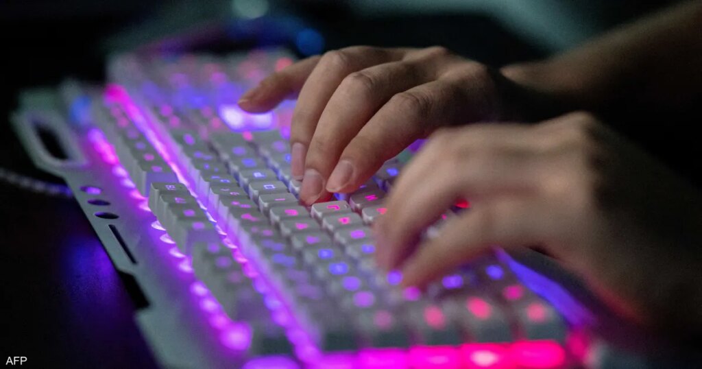 مجموعة إيرانية تنشر تفاصيل شخصية لموظفين عسكريين إسرائيليين