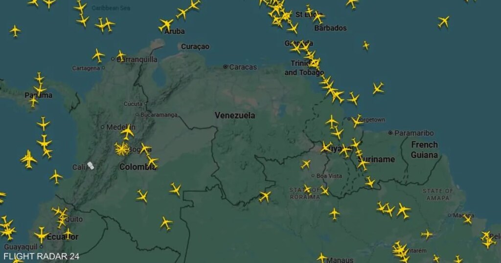 الطائرات تتجنب أجواء فنزويلا تحسبا لهجوم أميركي