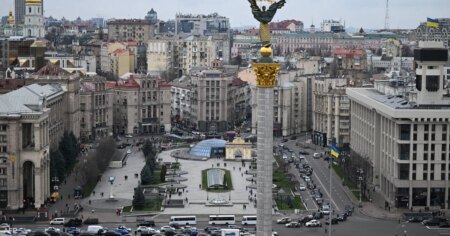 البيت الأبيض يعلّق على اتهام ترامب بالانحياز لروسيا