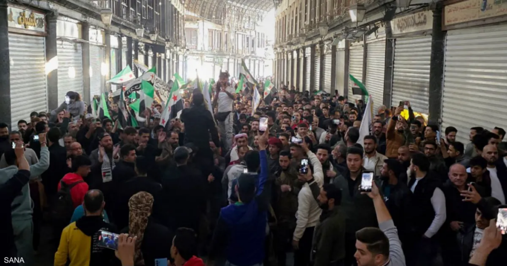 فيديو.. سوريون يحتفلون بالذكرى الأولى لسقوط الأسد