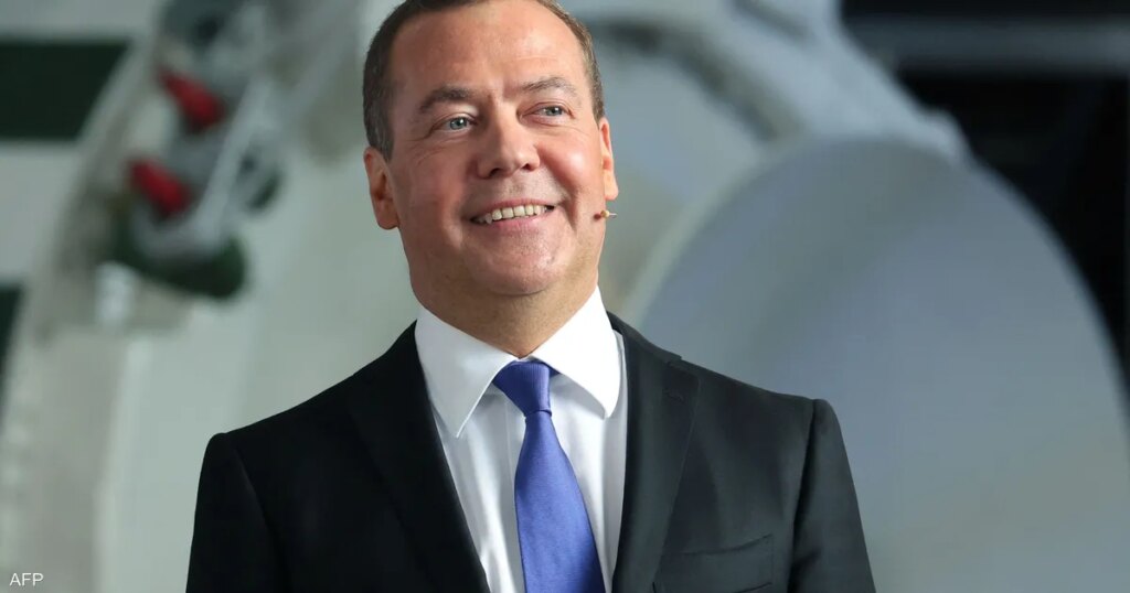 مدفيديف: زيلينسكي "غير شرعي" وانهيار نظامه "محتوم"