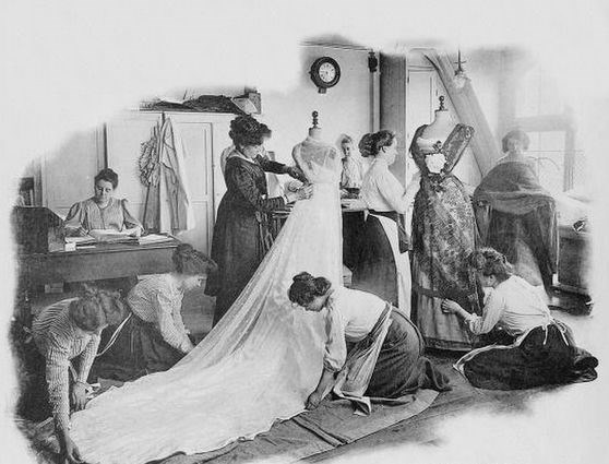 «الهوت كوتور» بين الحلم والواقع.. كيف وُلدت الموضة الراقية؟