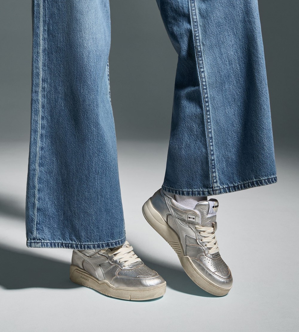 7 أحذية رياضية.. الأكثر أناقة في شتاء 2025