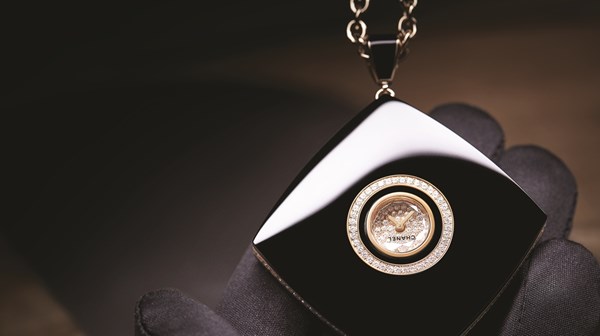 تحفة وقتية تولد من عالم الجمال تحفة وقتية تولد من عالم الجمال