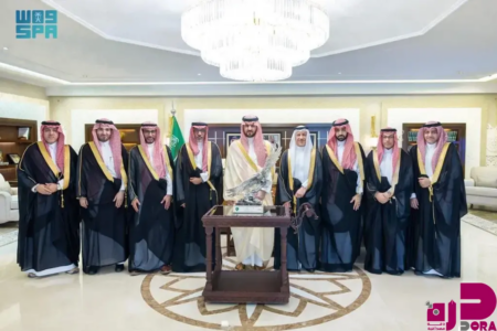 نائب أمير المنطقة الشرقية يستقبل مجلس إدارة نادي الخليج ويطلع على إنجازات النادي