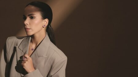 ميثاء المطروشي: أبحث عن الجمال في الوعي لا الكمال