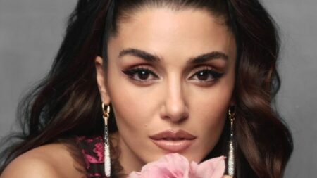 لمسات جمالية عصرية في إطلالات هاندا أرتشيل